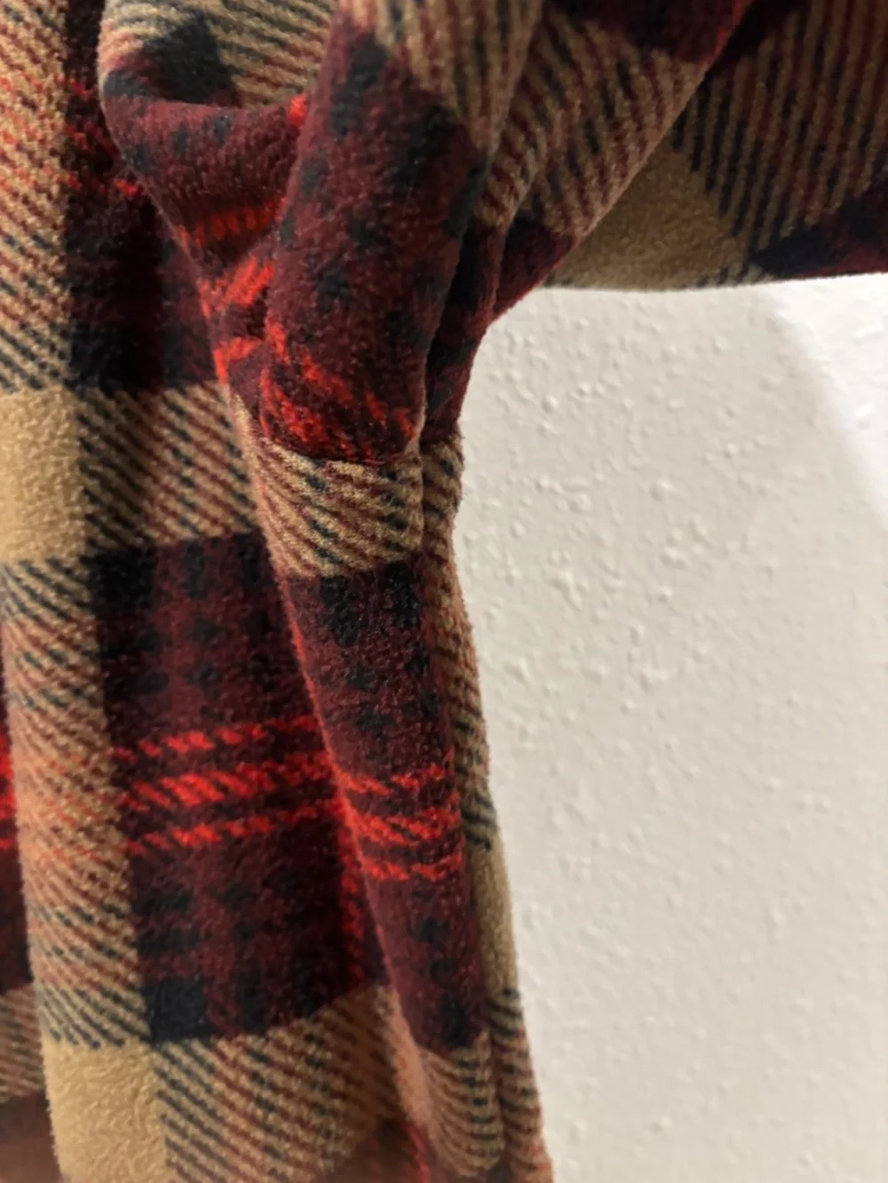 Hawke & Co Plaid Sherpa Lined Flannel Jacket Mens Med Black Red Tan Heavy Warm
